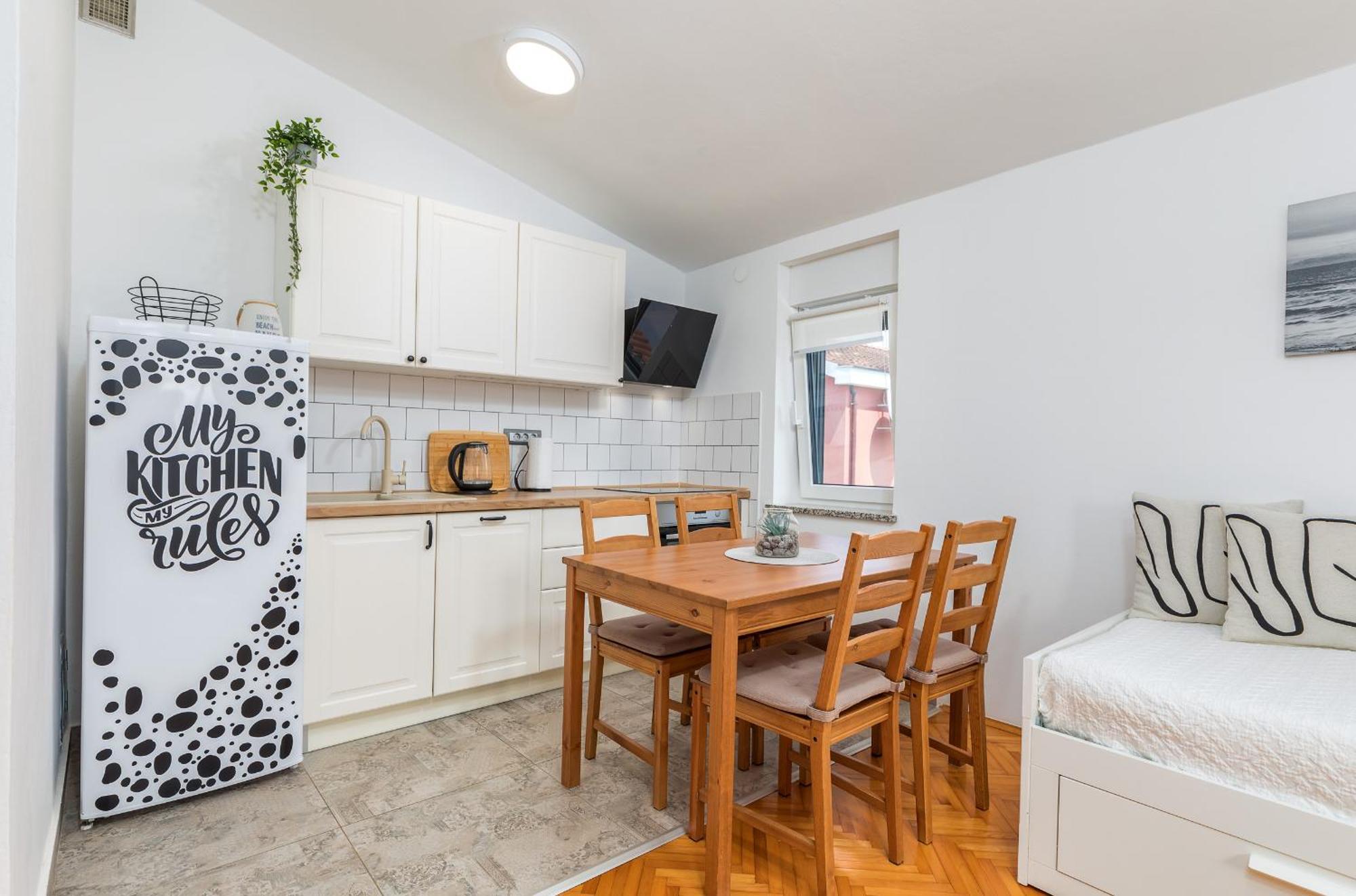 Apartment Tesic Close To The Sea With Shared 4Xbicycles Fazana Ngoại thất bức ảnh